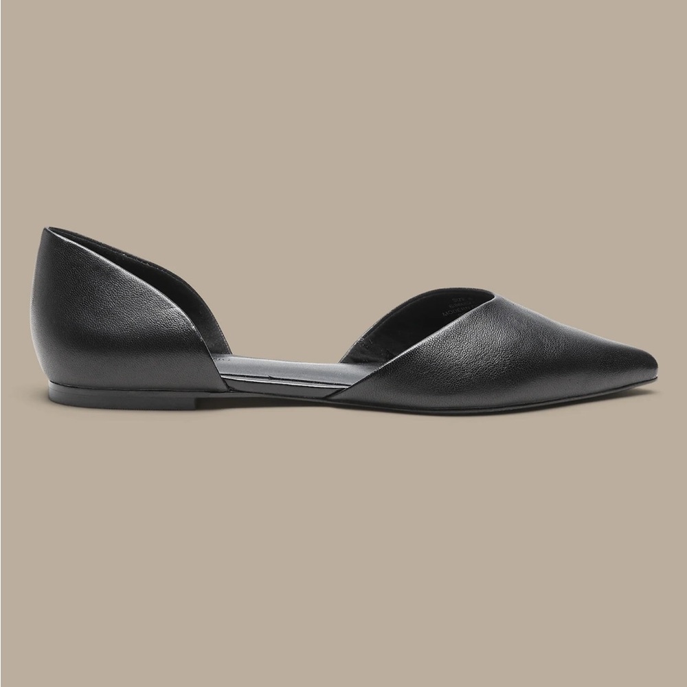 Banana Republic Modern d'Orsay Flat